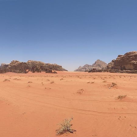 Desert guide camp Wadi Rum Buitenkant foto
