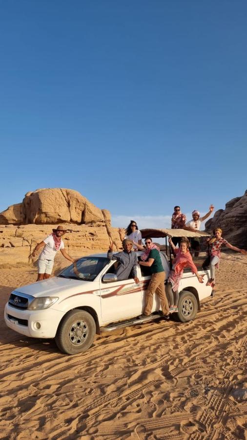 Desert guide camp Wadi Rum Buitenkant foto