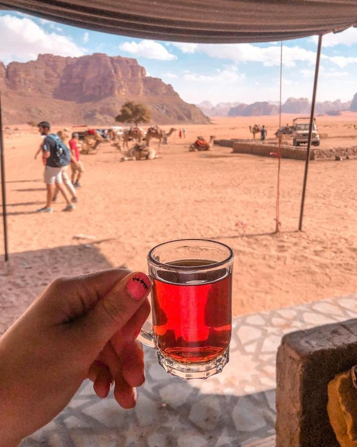 Desert guide camp Wadi Rum Buitenkant foto